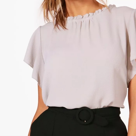 NWOT Boohoo Woven Frill Sleeve & Neck Blouse Grey Top - Picture 6 of 7
